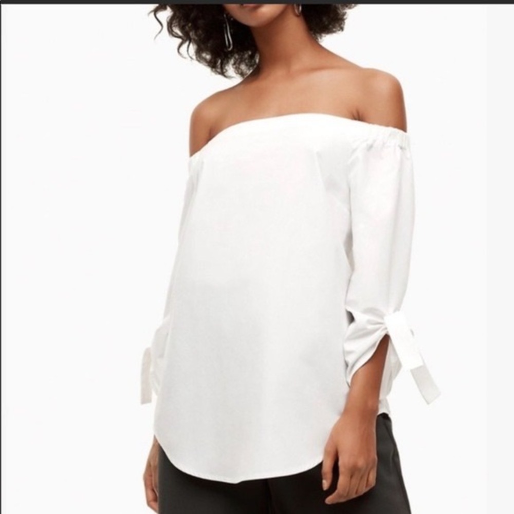 Aritzia Malik off the shoulder blouse